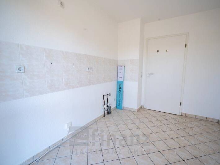 2-Raumwohnung mit Balkon und Fahrstuhl + PKW-Stellplatz – Chemnitz – Vorschaubild 8