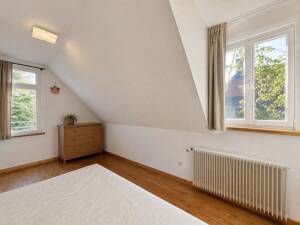 RARITÄT: 2-3 Familienhaus mit Altbauflair in gefragter Wohnlage in Stuttgart-Vaihingen – 70563 Stuttgart – Vorschaubild 9