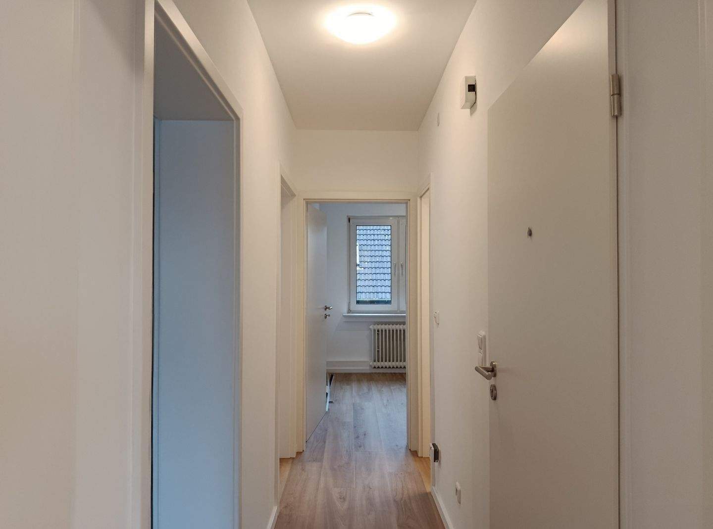 !!! ZIMMER mit HERRLICHER TERRASSE in 3-er WG !!! - mit EBK nahe FH-DEUTZ !!! – Köln – Vorschaubild 9