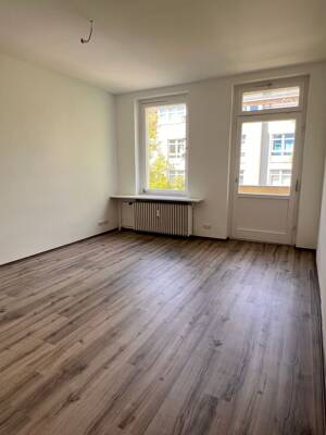 Frisch sanierte 2-Zimmer-Wohnung Bezugsfrei & Erstbezug nach Sanierung – 12051 Berlin – Vorschaubild 2