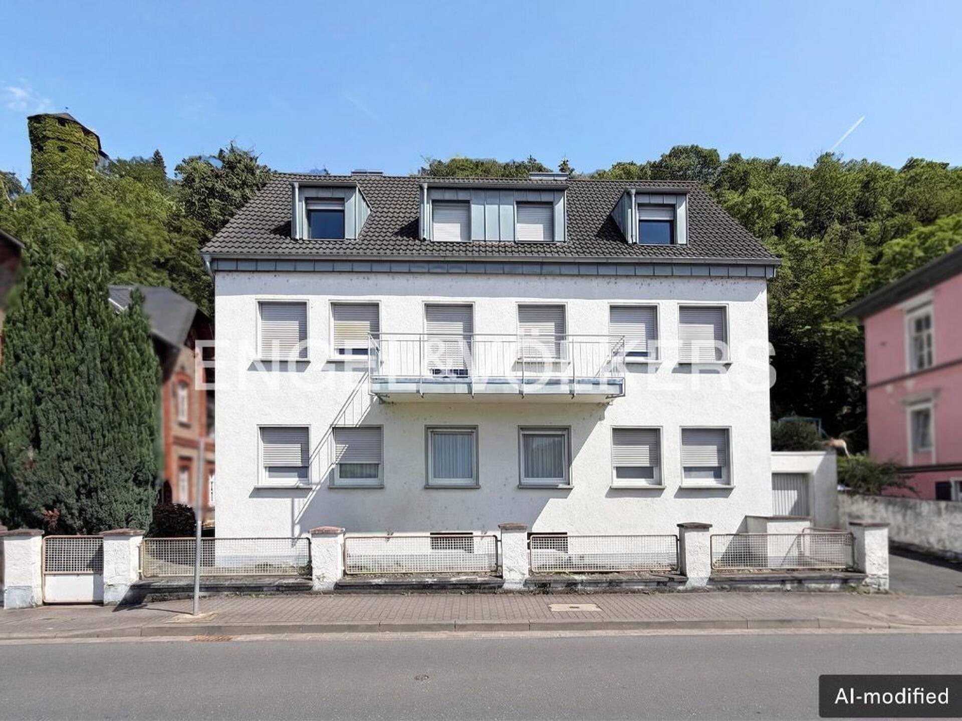 Mehrfamilienhaus in 56076 Koblenz mit 240 m² kaufen