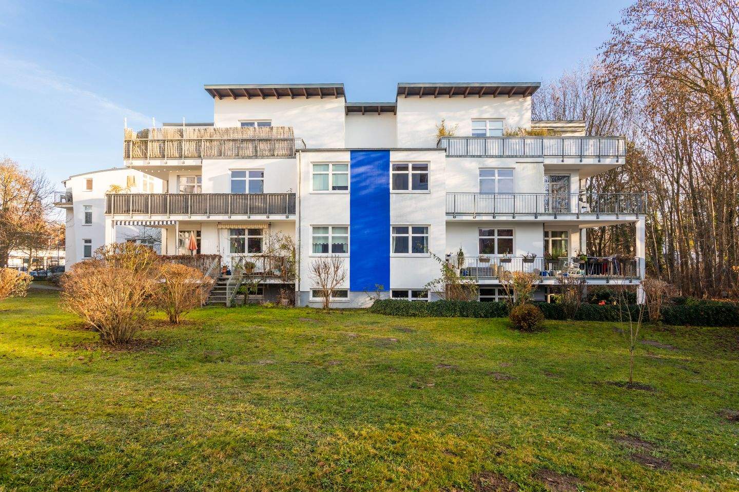 Sonnige 4-Zimmer-Wohnung mit Balkon – Potsdam – Bild 1 von 9