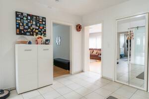 Drei-Zimmer-Wohnung mit Balkon in ruhiger Lage von S-Sonnneberg – 70597 Stuttgart – Vorschaubild 2
