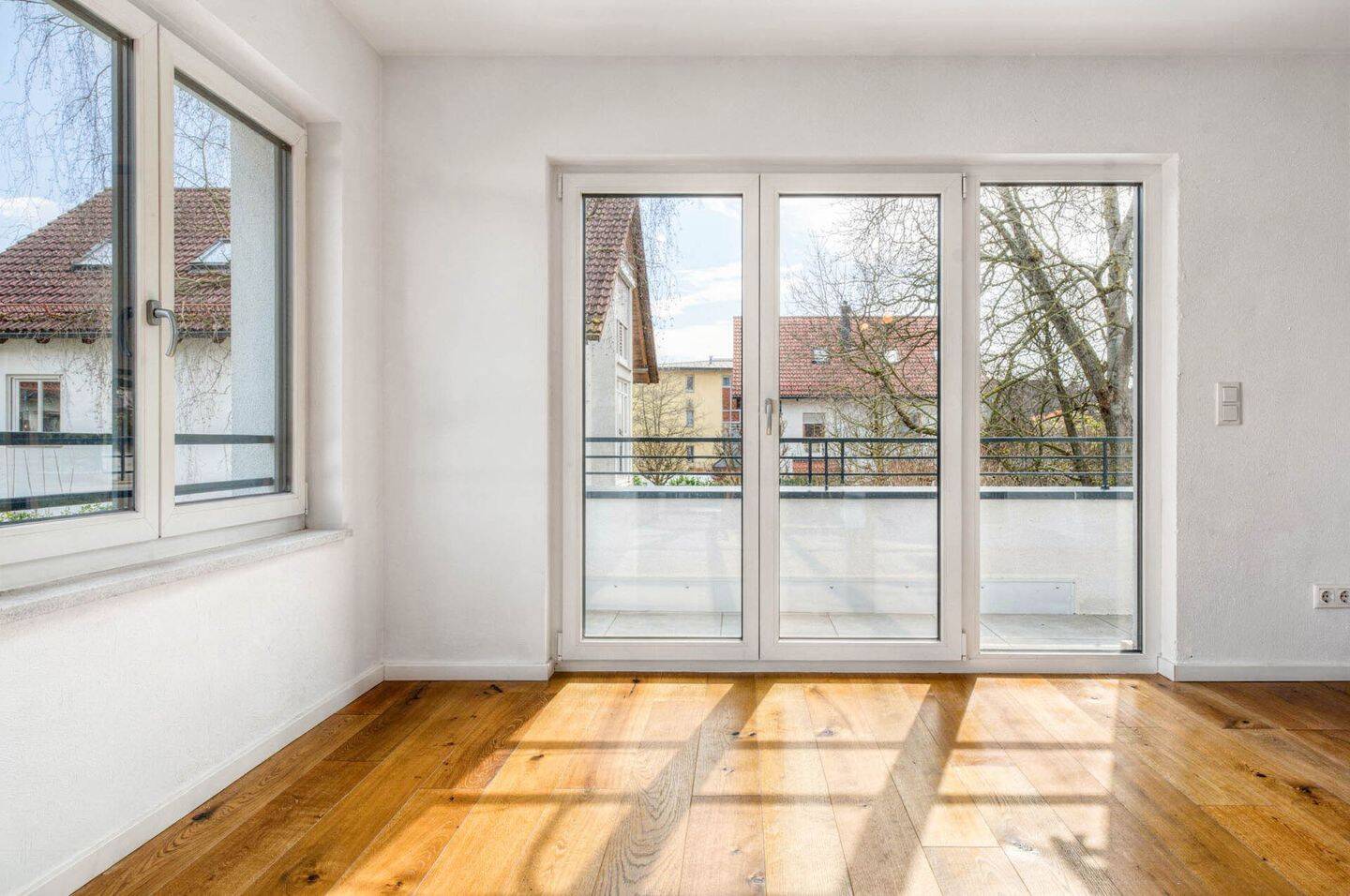 Traumhaft sonnig! Hochwertige 2-Zimmer-Wohnung mit großem Südbalkon - frei ab 15. Juli – München – Vorschaubild 6