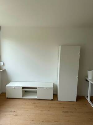 Möbliertes 1-Zimmer-Apartment in Erlangen-Bruck mit Balkon, Aufzug & Stellplatz | Furnished 1-Room Apartment in Erlangen-Bruck with Balcony, Elevator – 91058 Erlangen – Vorschaubild 5