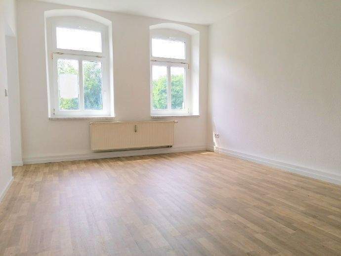 !! mit Einbauküche, 3-Raum-Wohnung mit Laminat in ruhiger Nebenstraße !! – Chemnitz – Vorschaubild 5