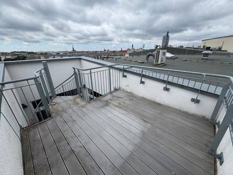 Hoch hinaus zum kleinen Preis: großzügige 4-Zi.-Dachgeschosswohnung mit Ausblick – Leipzig – Vorschaubild 7