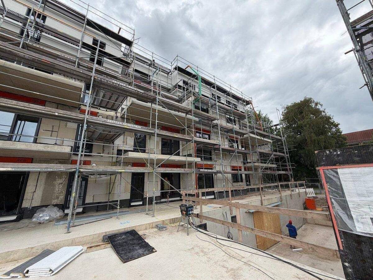Besichtigung vereinbaren! 2-Zimmer Eigentumswohnung barrierefrei mit Terrasse und Gartenanteil in Jena-Ost - Bezug Frühjahr 2027 – 7749 Jena – Bild 1 von 9