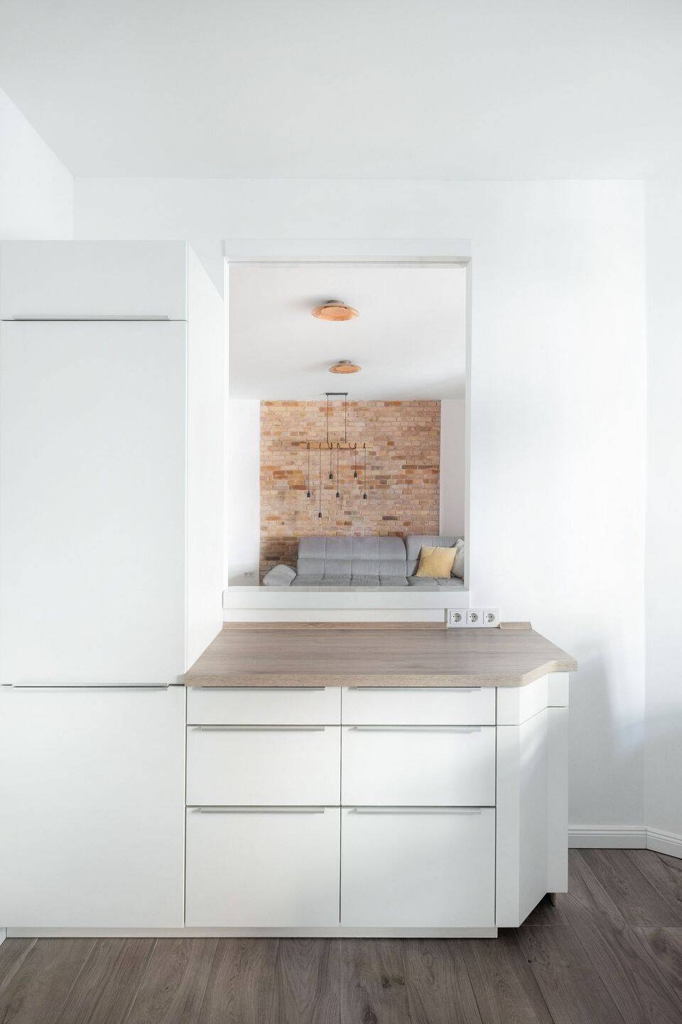 Einladende 3-Zimmer-Wohnung mit Balkon und Kamin am Volkspark Friedrichshain – Berlin – Vorschaubild 4