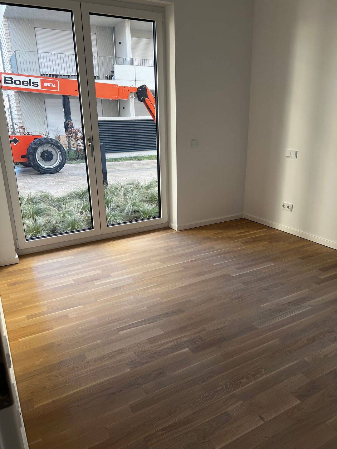 Exklusive 2-Zimmer-Neubau-Terrassenwohnung mit Tiefgarage in Düsseldorf-Heerdt – Düsseldorf – Vorschaubild 8