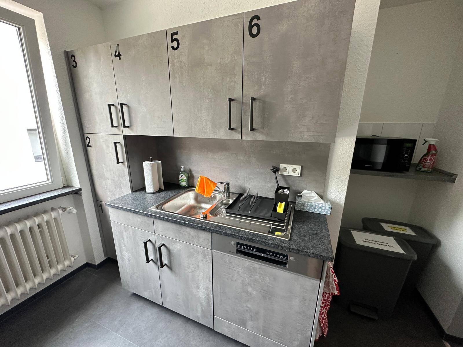Saarbrücken * Nähe Universität * möbliertes WG-Zimmer * Top renoviert – Saarbrücken – Vorschaubild 3