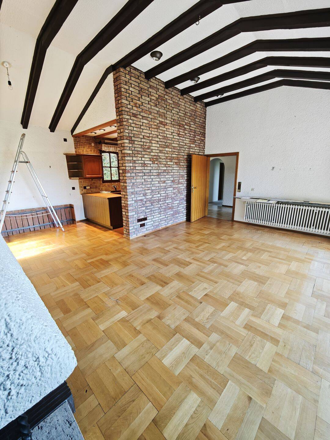 Charmantes Einfamilienhaus in Weinheim-Oberflockenbach auf großzügigem 1000m² Grundstück. – Weinheim – Bild 1 von 9