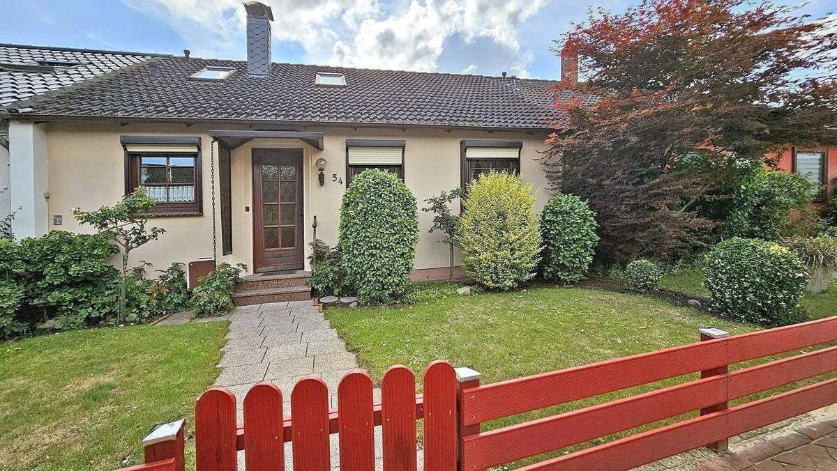 Familienfreundliches Reihenhaus in Huchting!! **Provisionsfrei** – 28259 Bremen – Bild 1 von 9