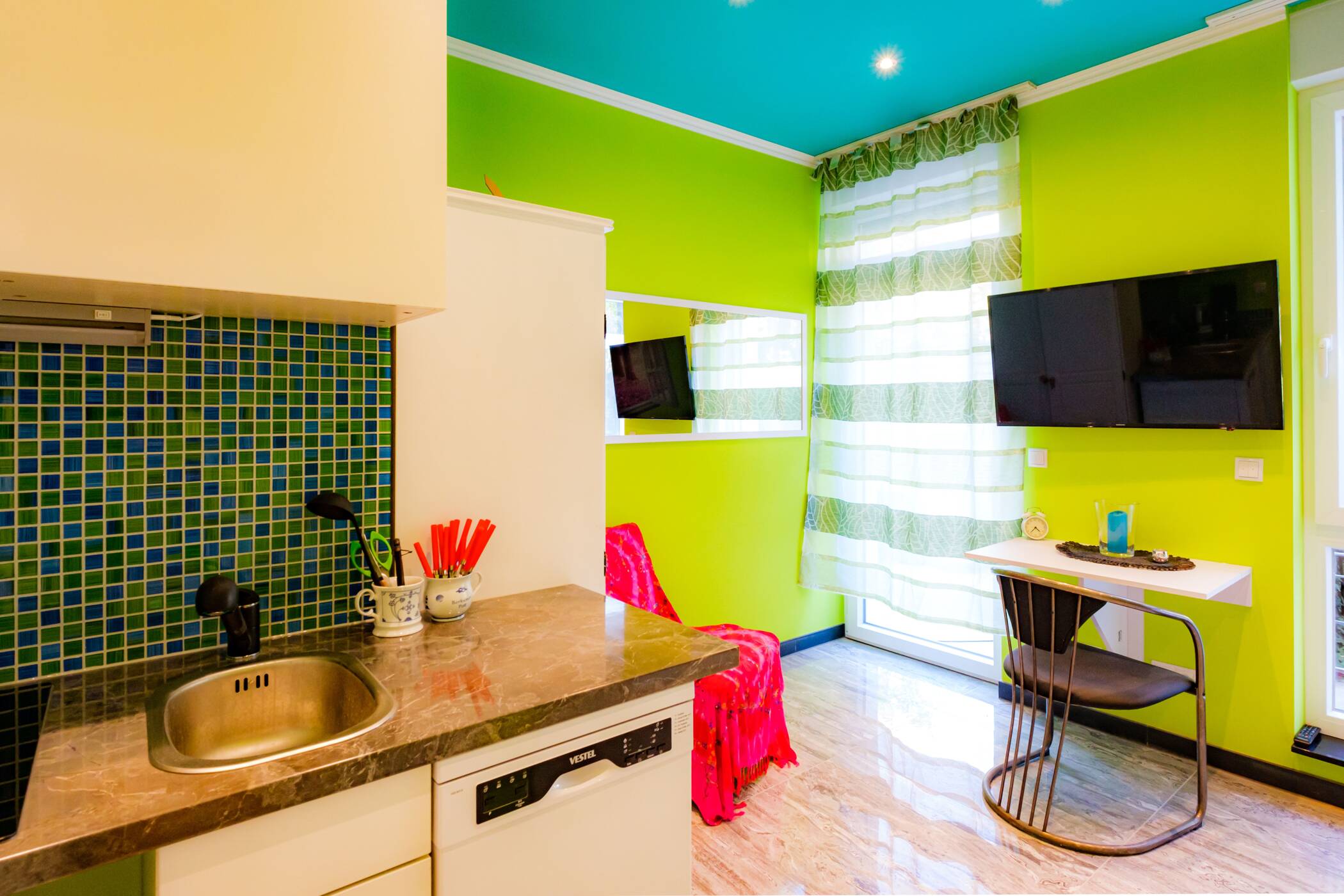Liebevoll eingerichtetes, großartiges Apartment in Bonn – Bonn – Vorschaubild 9