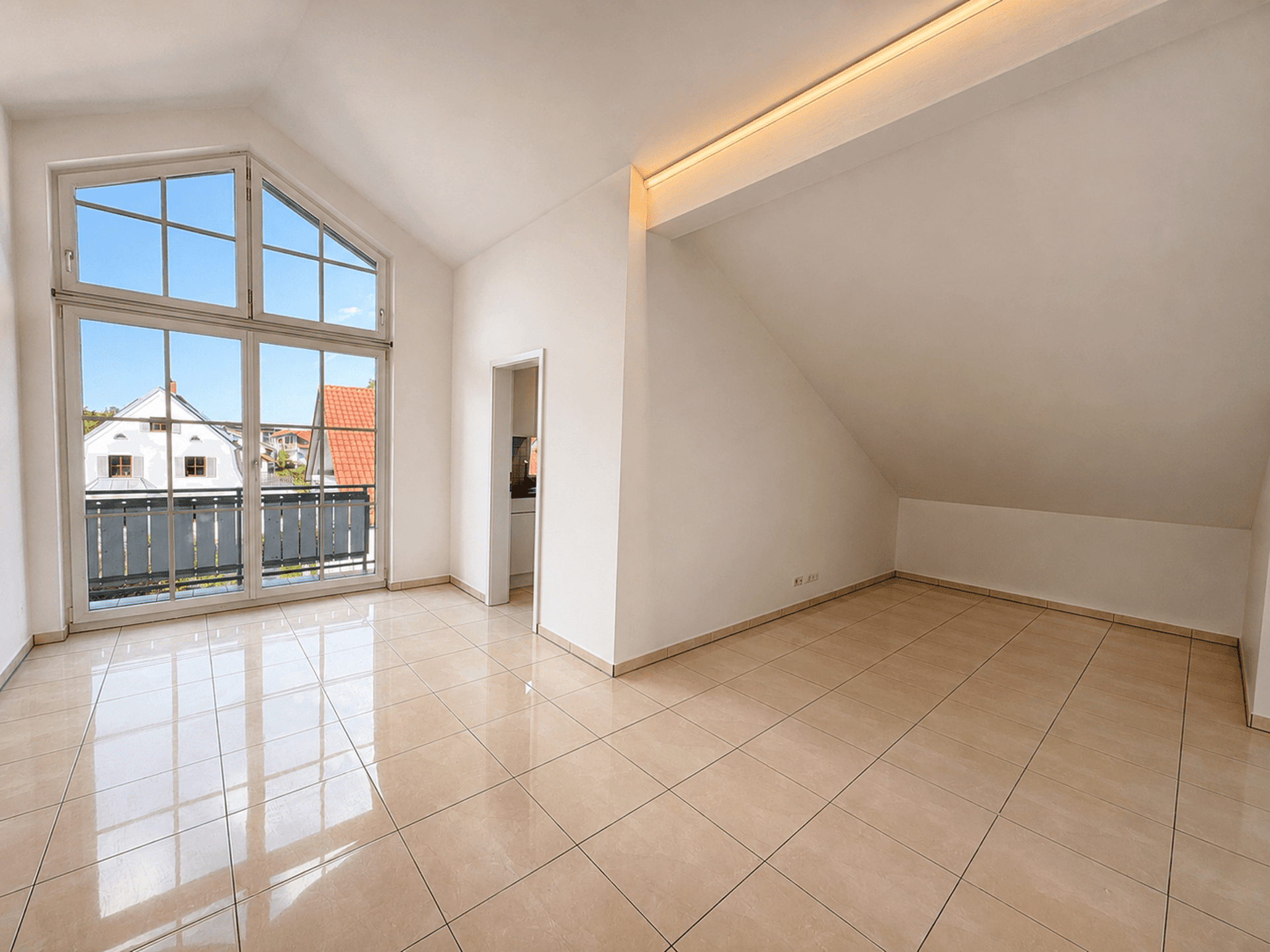 Dachgeschosswohnung in 82041 Oberhaching mit 68,8 m² kaufen