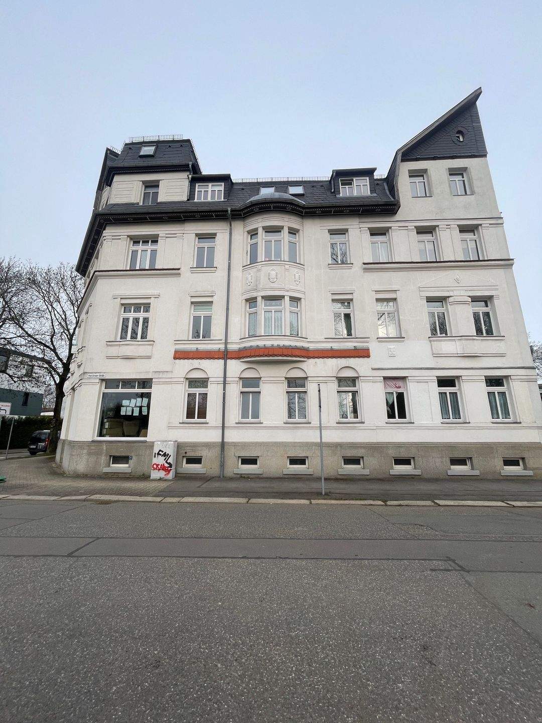 Solbrigstr. / charmante 2-Raum- Wohnung, Laminat , in Stadtparknähe – Chemnitz – Vorschaubild 2