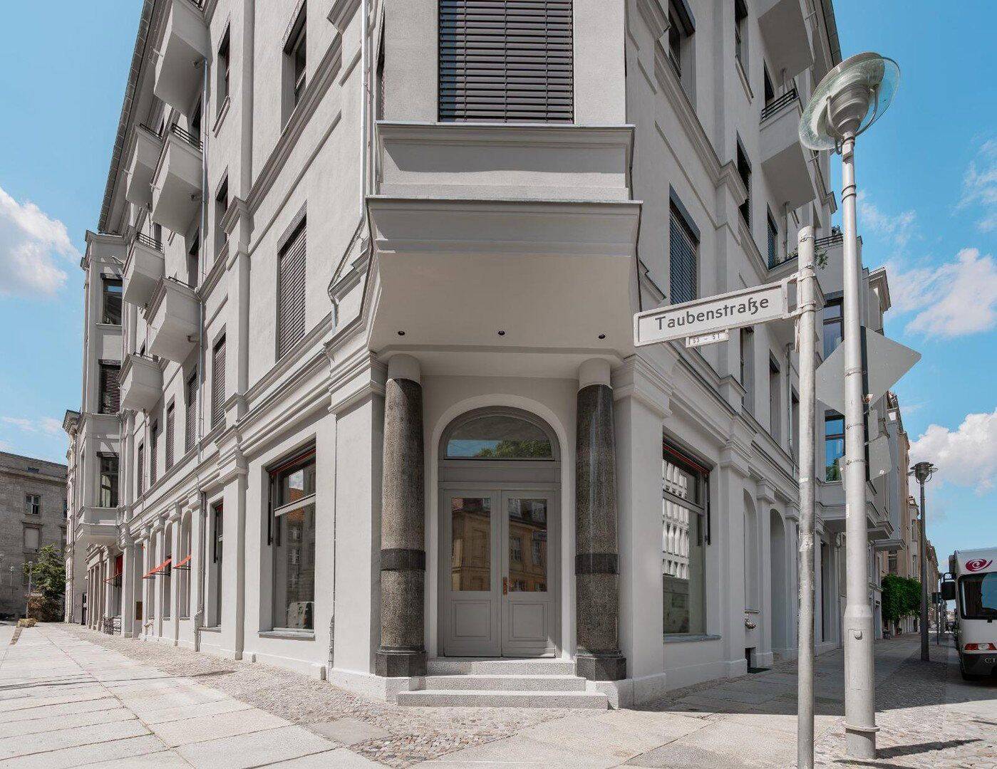 EXKLUSIVES DESIGN-APARTMENT | NEUBAUENSEMBLE | BERLIN-MITTE – Berlin – Vorschaubild 2