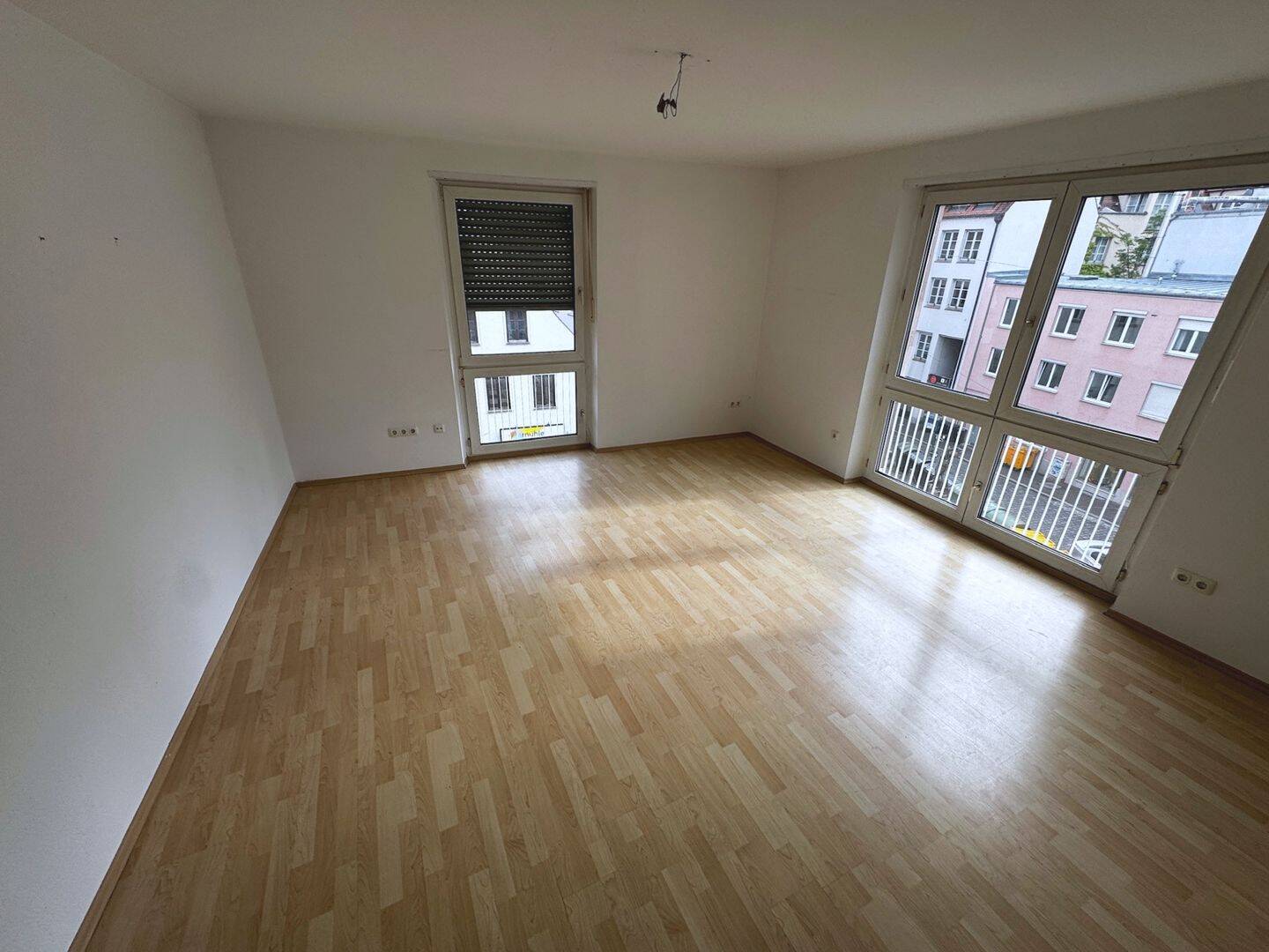 WG-Neugründung im Herzen Augsburgs – Zimmer mit Rathausblick – Augsburg – Vorschaubild 2
