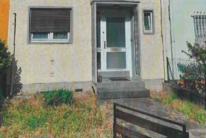 Reihenmittelhaus mit Potential in ruhiger Lage von Frankfurt-Eschersheim – 60433 Frankfurt am Main – Vorschaubild 3