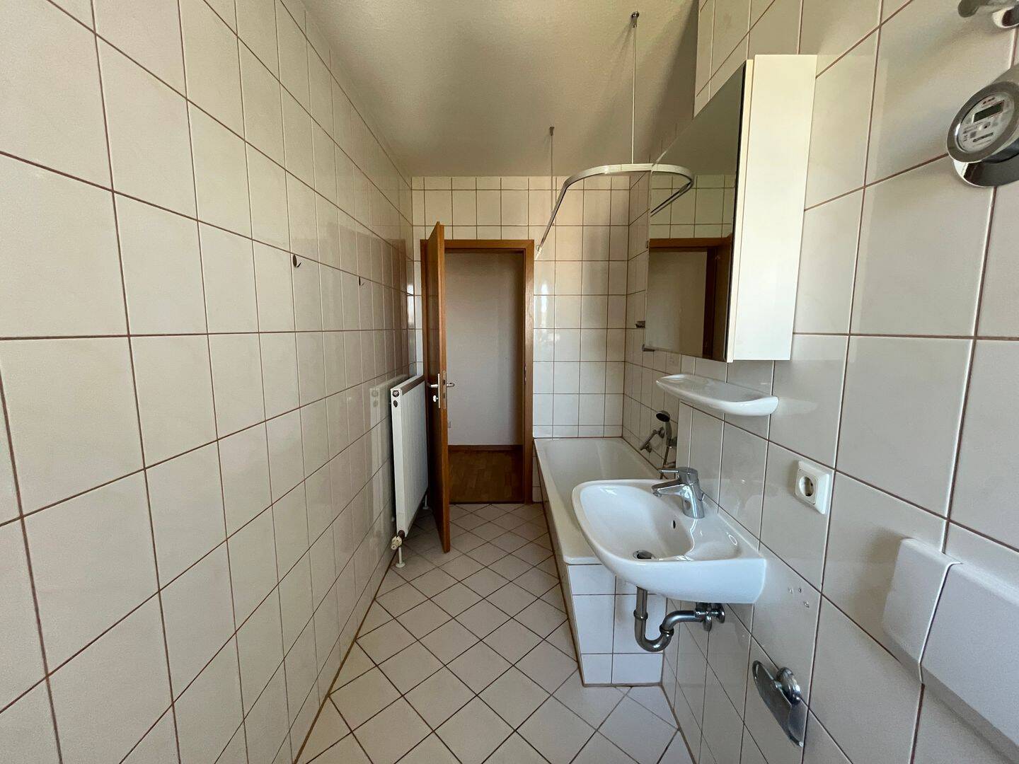 Sonnige Aussichten im 5. Stock - mit Aufzug und Hofblick – Chemnitz – Vorschaubild 8