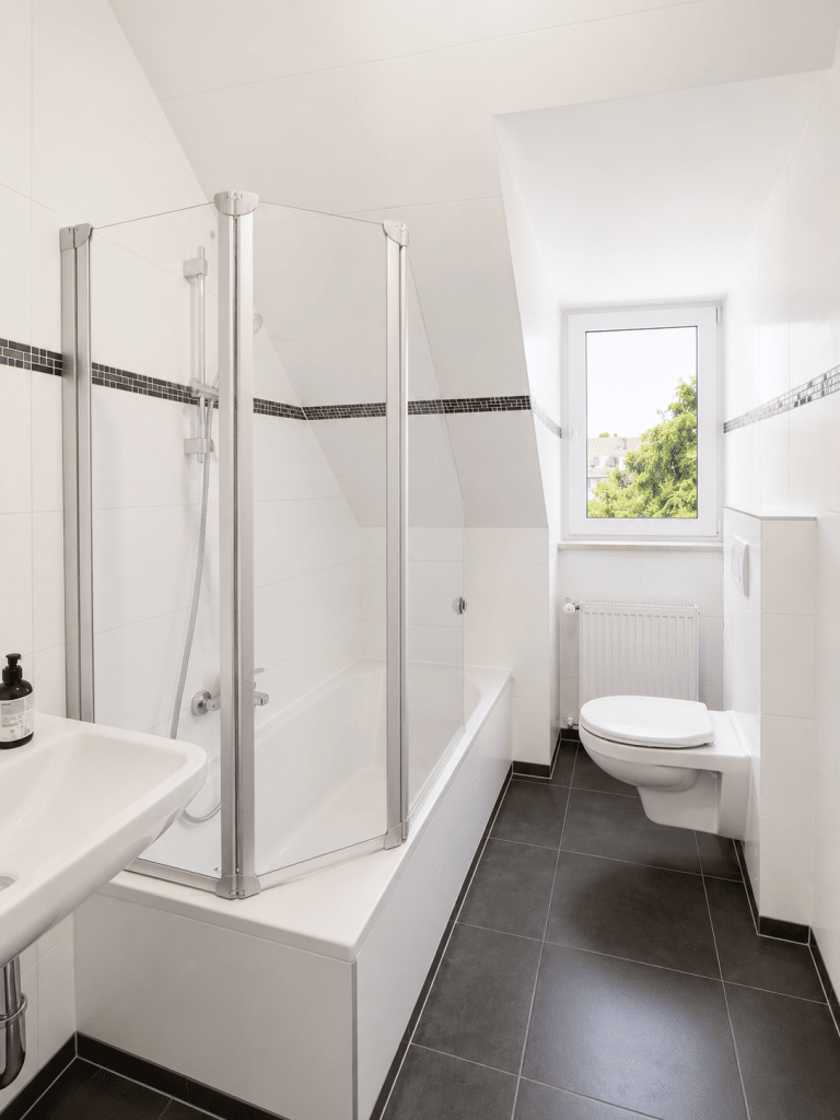 **Stadtwohnung mit Charme und Flair** Komfortable 4 Zi.-Whg. mit TG in München/Neuhausen – München – Vorschaubild 8