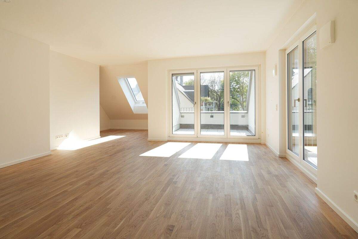Ein Zuhause zum Verlieben - Stilvolle 4,5-Zimmer-Dach-Maisonette mit Sonnenloggia zum Erstbezug
