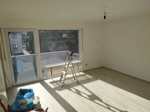 Helle, sonnige, vollständig renovierte 1,5-Zimmer-Wohnung mit Balkon und EBK in Stuttgart-Hedelfingen – 70329 Stuttgart – Vorschaubild 2