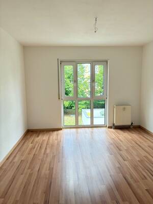 Wohnkomfort in ruhiger Lage mit Balkon, 3 Zimmern und 78,61 m² in Dresden – 1279 Dresden – Vorschaubild 4