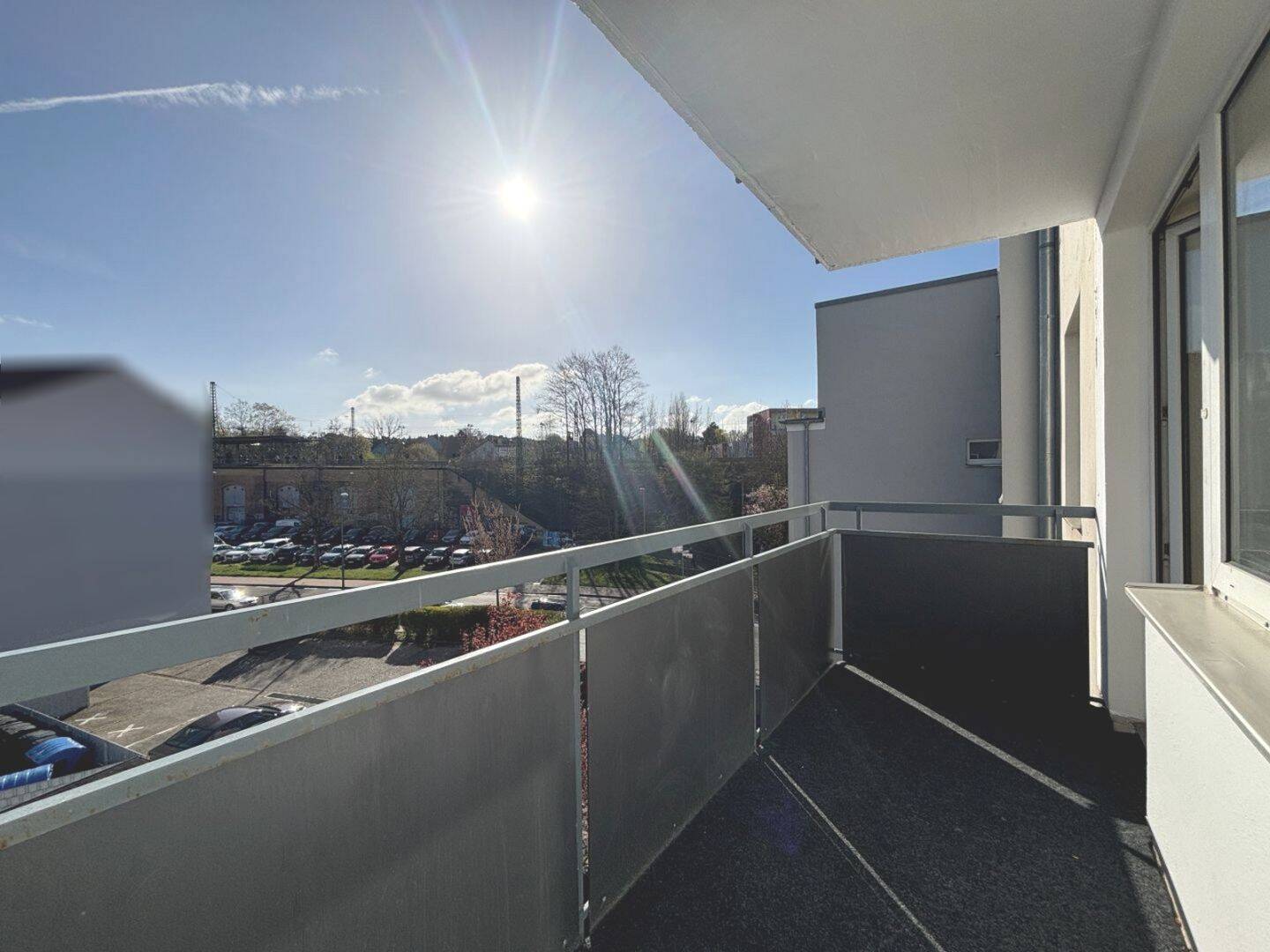 Geräumige 2-Zimmer-Dachgeschoss-Wohnung im Herzen von Aachen – Aachen – Vorschaubild 2