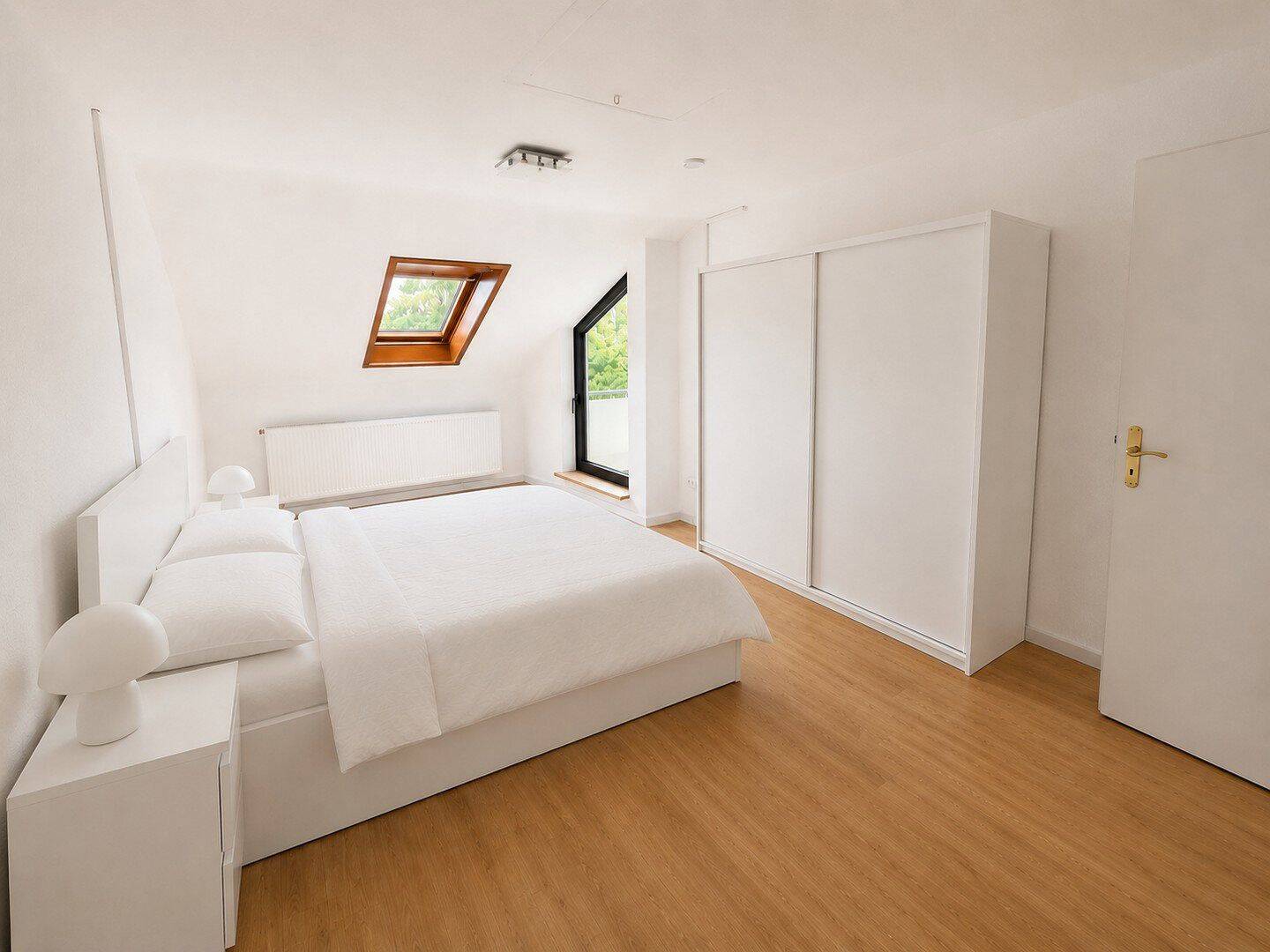 Helle, sanierte und möblierte 3-Zi DG Wohnung mit Balkon in ruhiger Wohnlage – Stuttgart – Vorschaubild 3