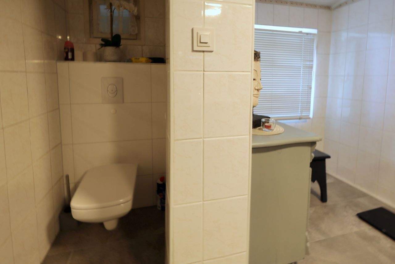 CA. 255 m² GRUNDFLÄCHE - MODERNE GÄSTE-WOHNUNG & GROSSES GRUNDSTÜCK - ZUM WOHNEN & ARBEITEN – Berlin – Vorschaubild 9