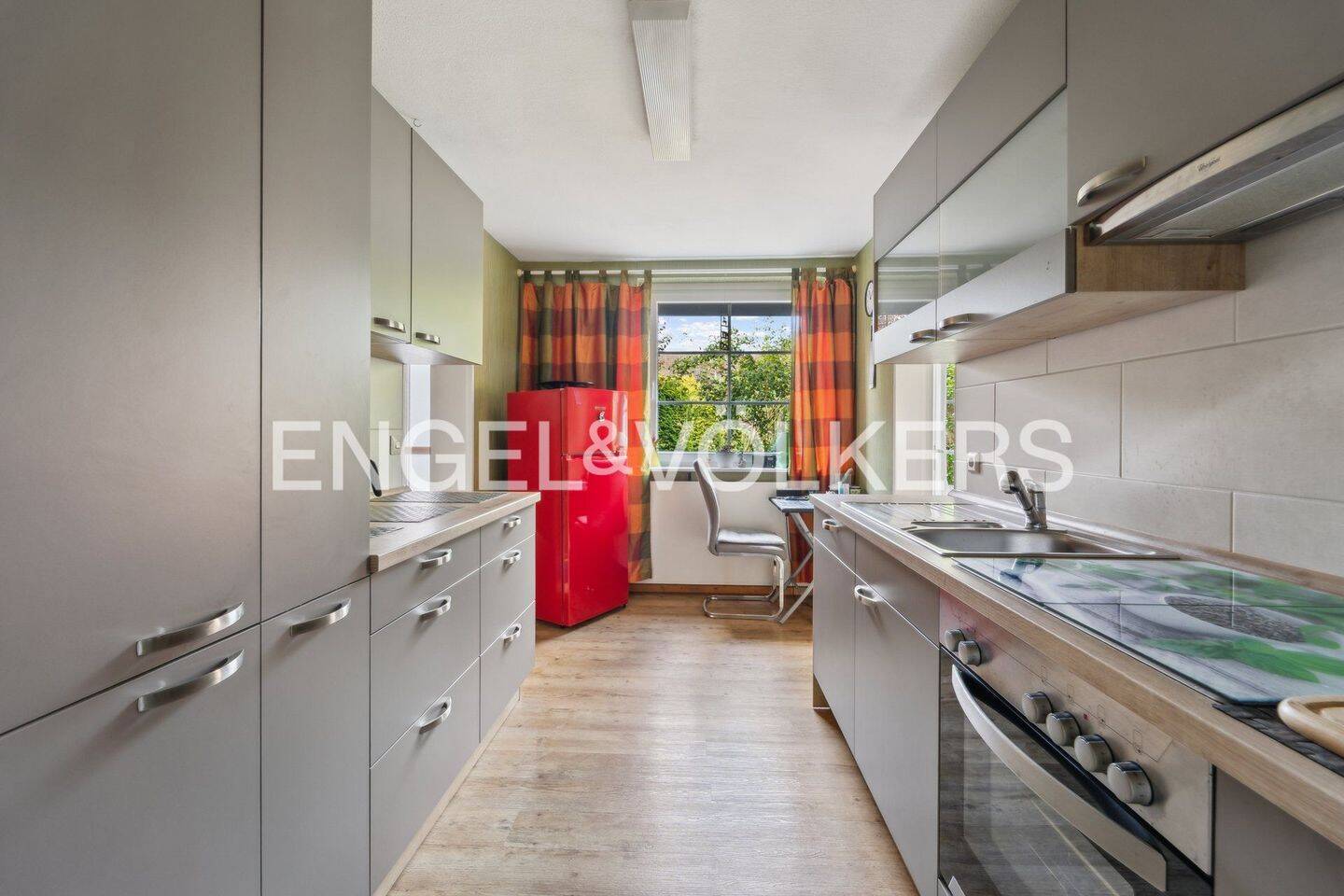 Einladendes Reihenmittelhaus mit Gartenidylle und eigener Garage – Salzgitter – Vorschaubild 9