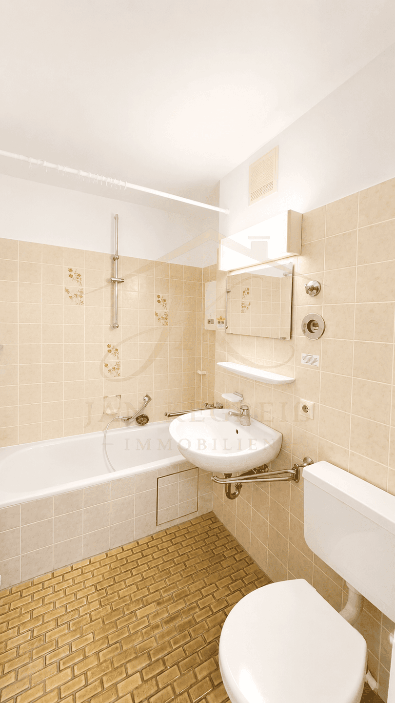 2-Zimmer-Wohnung in begehrter Höhenlage von Freudenstadt-Kniebis – Freudenstadt – Vorschaubild 3