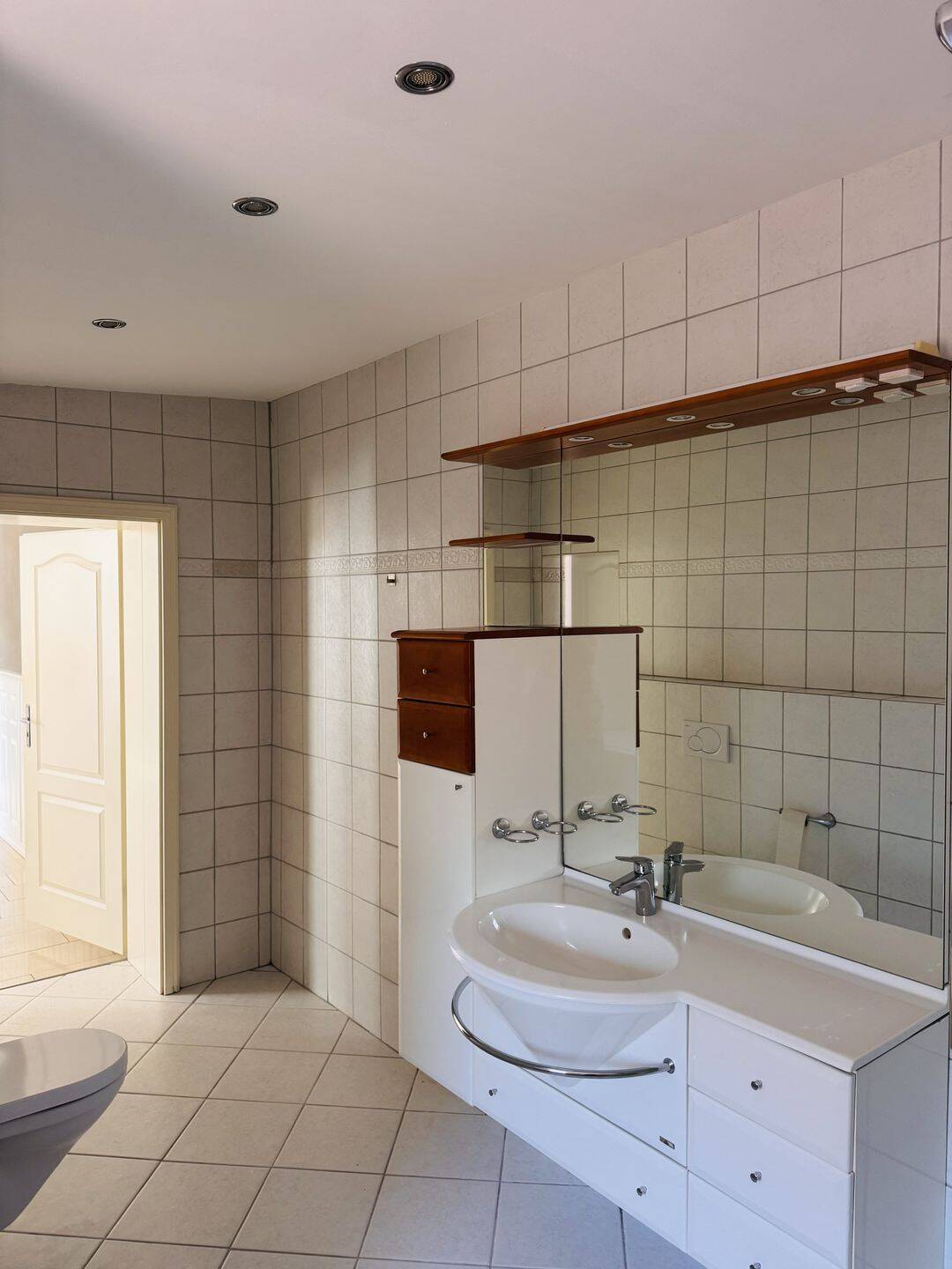 Charmante 3-Zimmer-Maisonettewohnung mit Einbauküche und 2 WCs in Aachen-Eilendorf – Aachen – Vorschaubild 9
