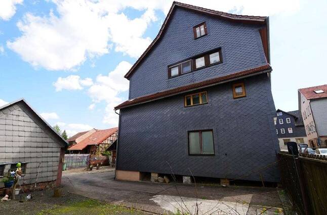3-Familienhaus im Einzeldenkmal teilsaniert in der Ortsmitte der Gemeinde Frankenblick OT Schalkau – Schalkau – Vorschaubild 3