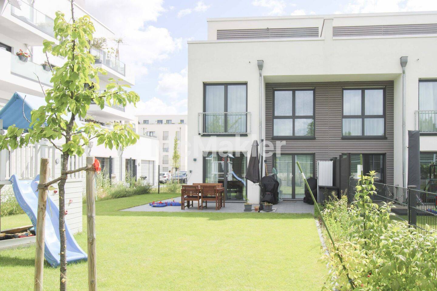 KfW-55 Reihenendhaus, Baujahr 2024, 5 Zimmer, Dachterrasse, teilmöbliert, in BS-Rautheim
