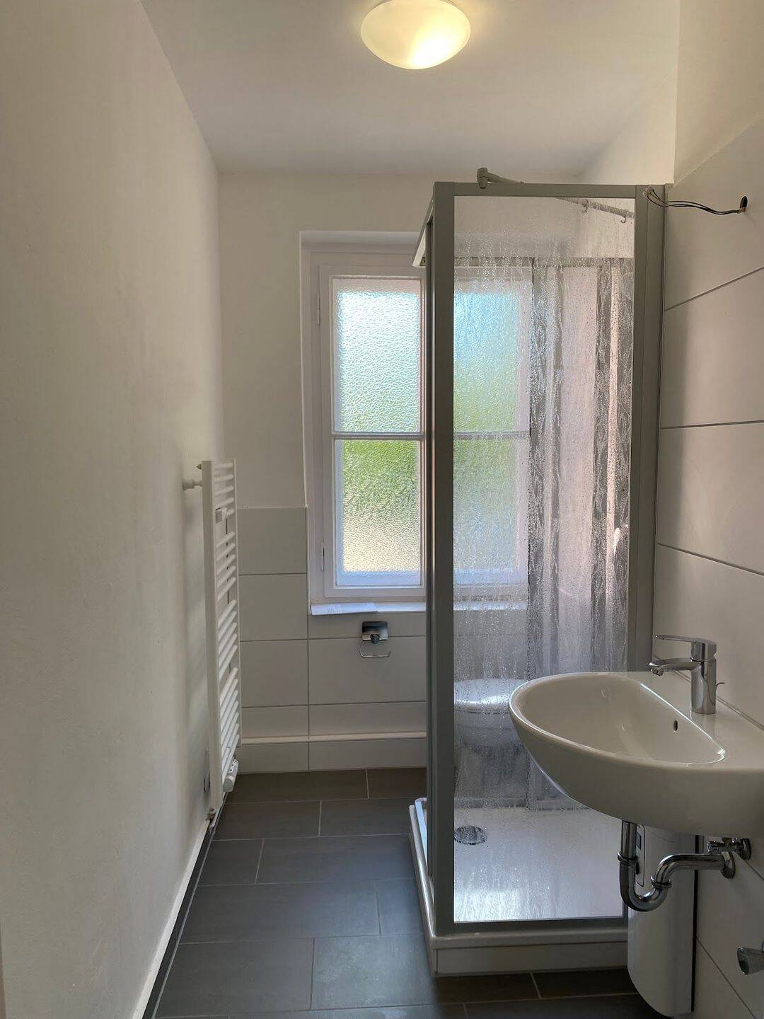 Kleines Zimmer 9,03 m² innerhalb einer 2er-WG // EG re Zimmer 1064 – Wolfsburg – Vorschaubild 4