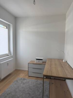 Hochwertig möblierte Business Wohnung in zentraler Lage - befristete Vermietung bis Juli 2027 – 20095 Hamburg – Vorschaubild 3