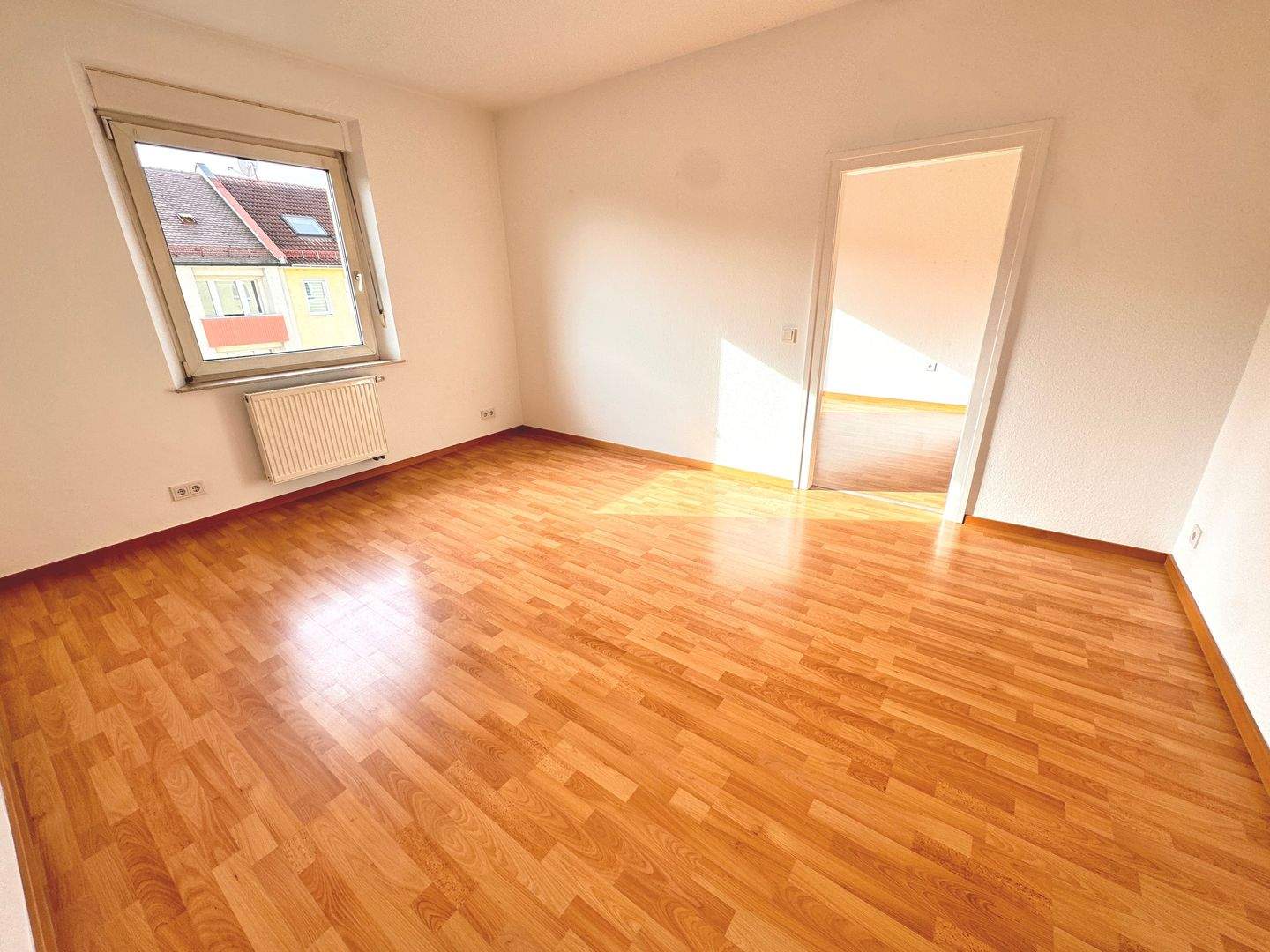 Provisionsfrei – Freie und gepflegte 2-Zimmer-Wohnung in Nürnberg – Nürnberg – Bild 1 von 9