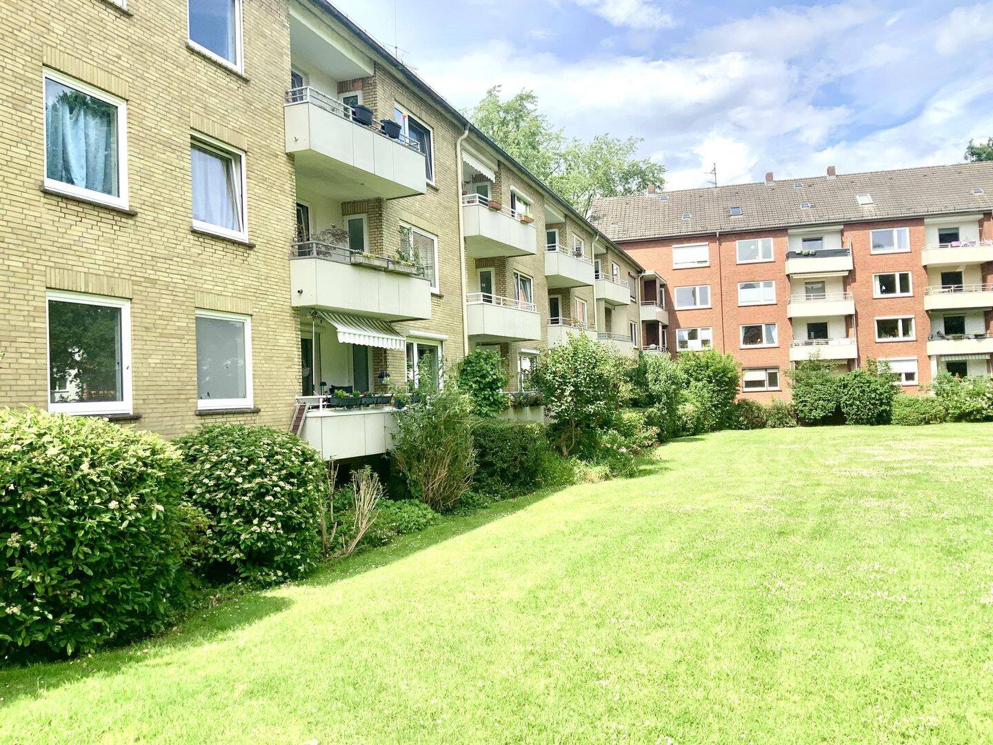 Schwachhausen! Spektakuläre Dachgeschosswohnung in exzellenter Lage – Bremen – Vorschaubild 2