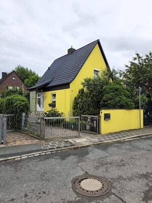 Charmantes Häuschen mit gewachsenem Wohnkomfort und grünem Garten in Nürnberg