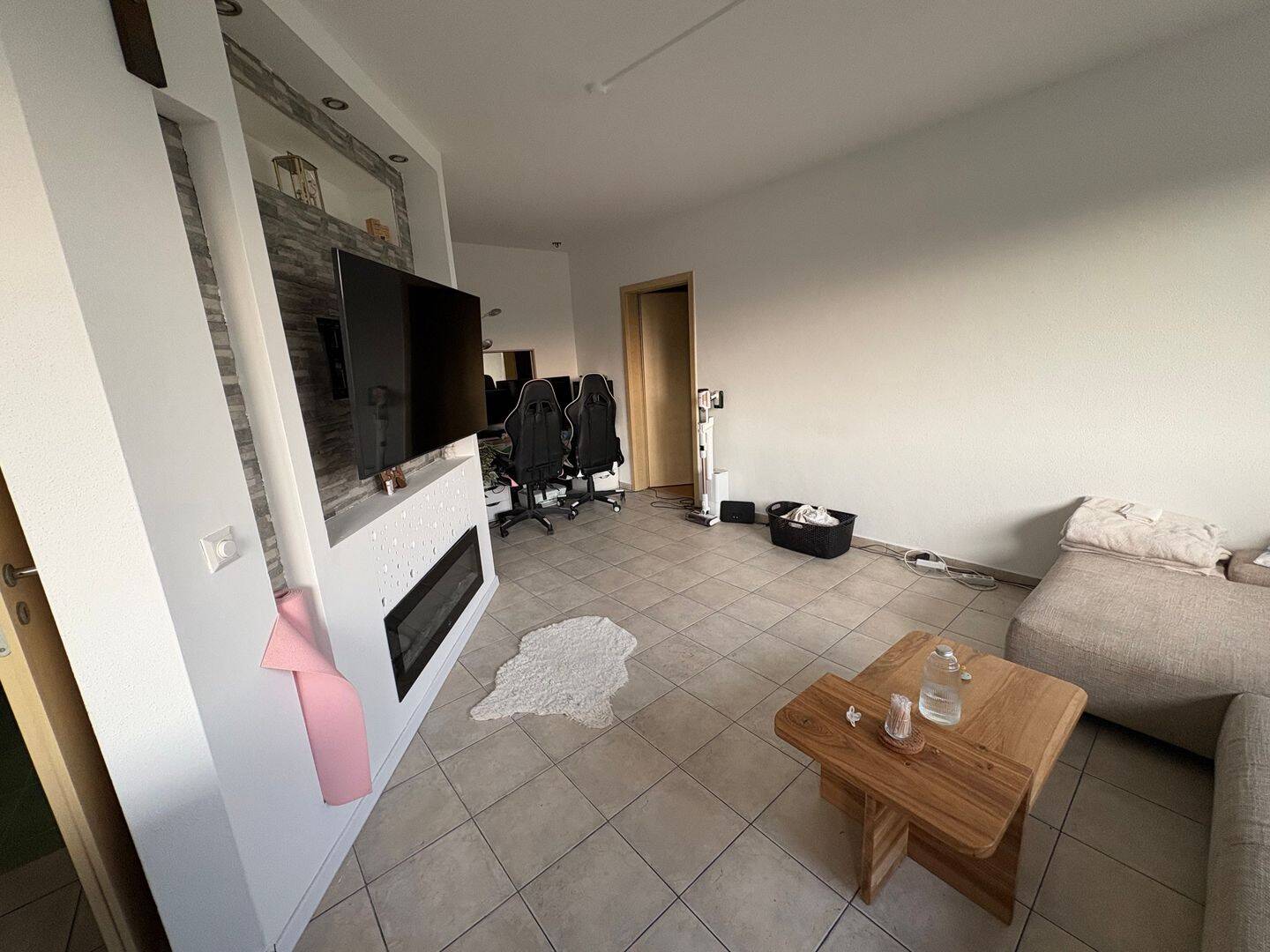 Nachmieter gesucht gür die 2 zimmer Wohnung in Feldmoching einzug am 24.06 oder 01.07