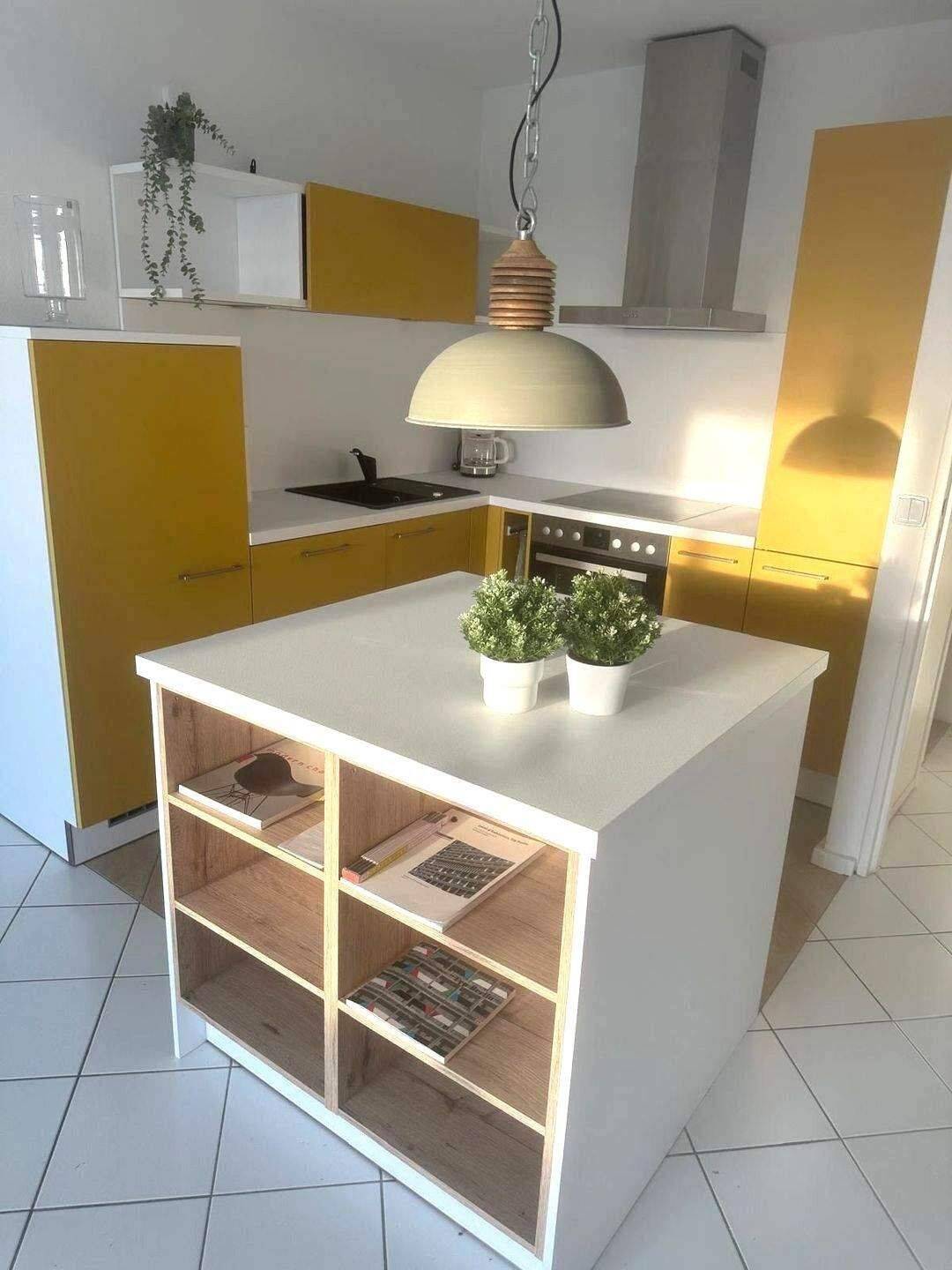 Architektur Ikone, modernes Wohnen frei Maisonette-Whg. mit Aufzuf u. tollem Balkon u. Weitblick in Berlin-Westend