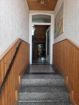 3 Familienhaus mit Garten (Wertgutachten 337000€) – 66113 Saarbrücken – Vorschaubild 2