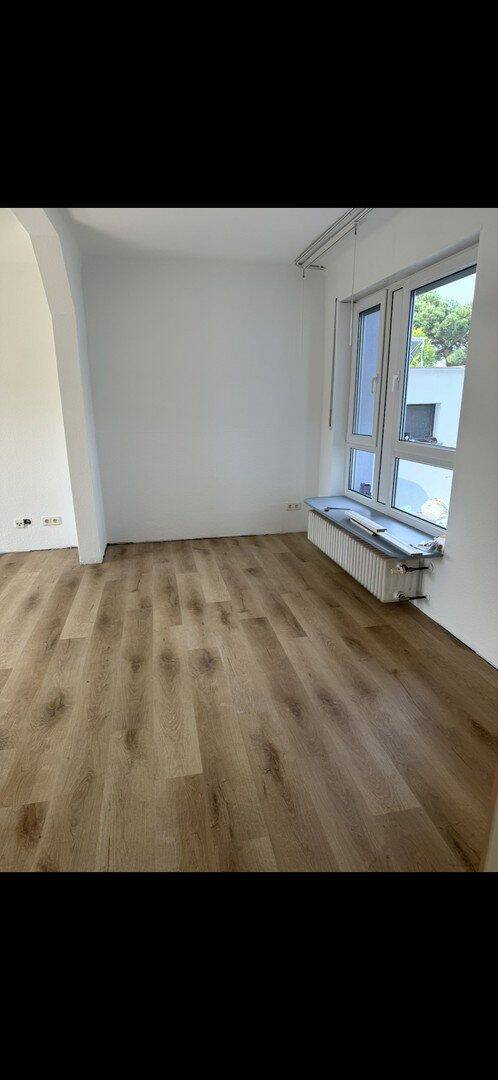 Großzügiges 4-Zimmer-Vorderhaus einer Doppelhaushälfte (120 m²) in zentraler Lage von Limburgerhof – Limburgerhof – Vorschaubild 4