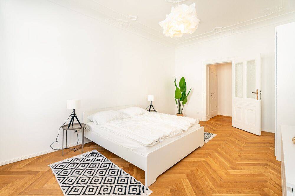 Toplage: Zehdenicker Straße - 2-Zimmer-Stuckaltbauwohnung: ruhig gelegen und dennoch zentral! – Berlin – Vorschaubild 9