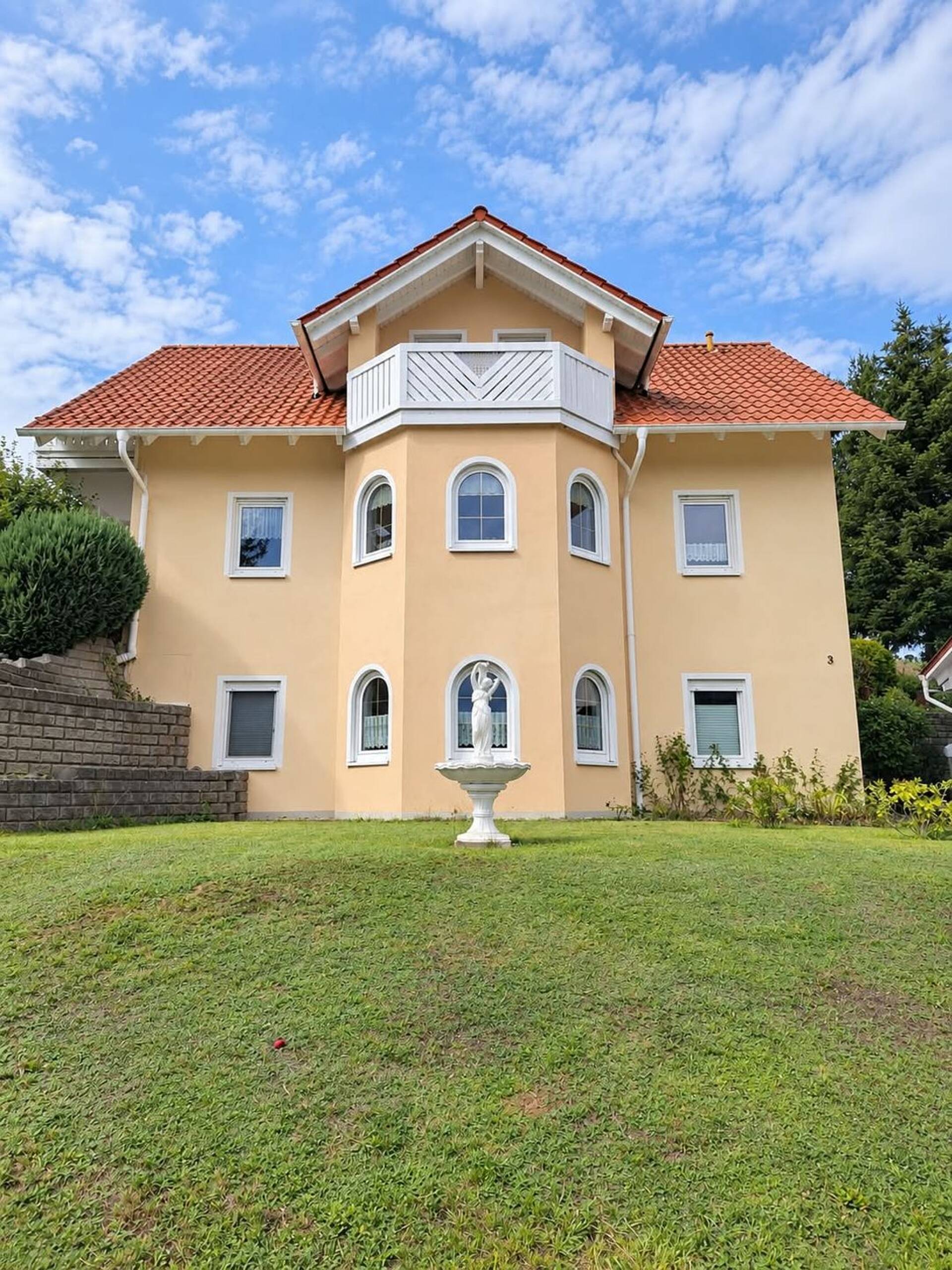 Haus in 98617 Meiningen mit 167 m² kaufen
