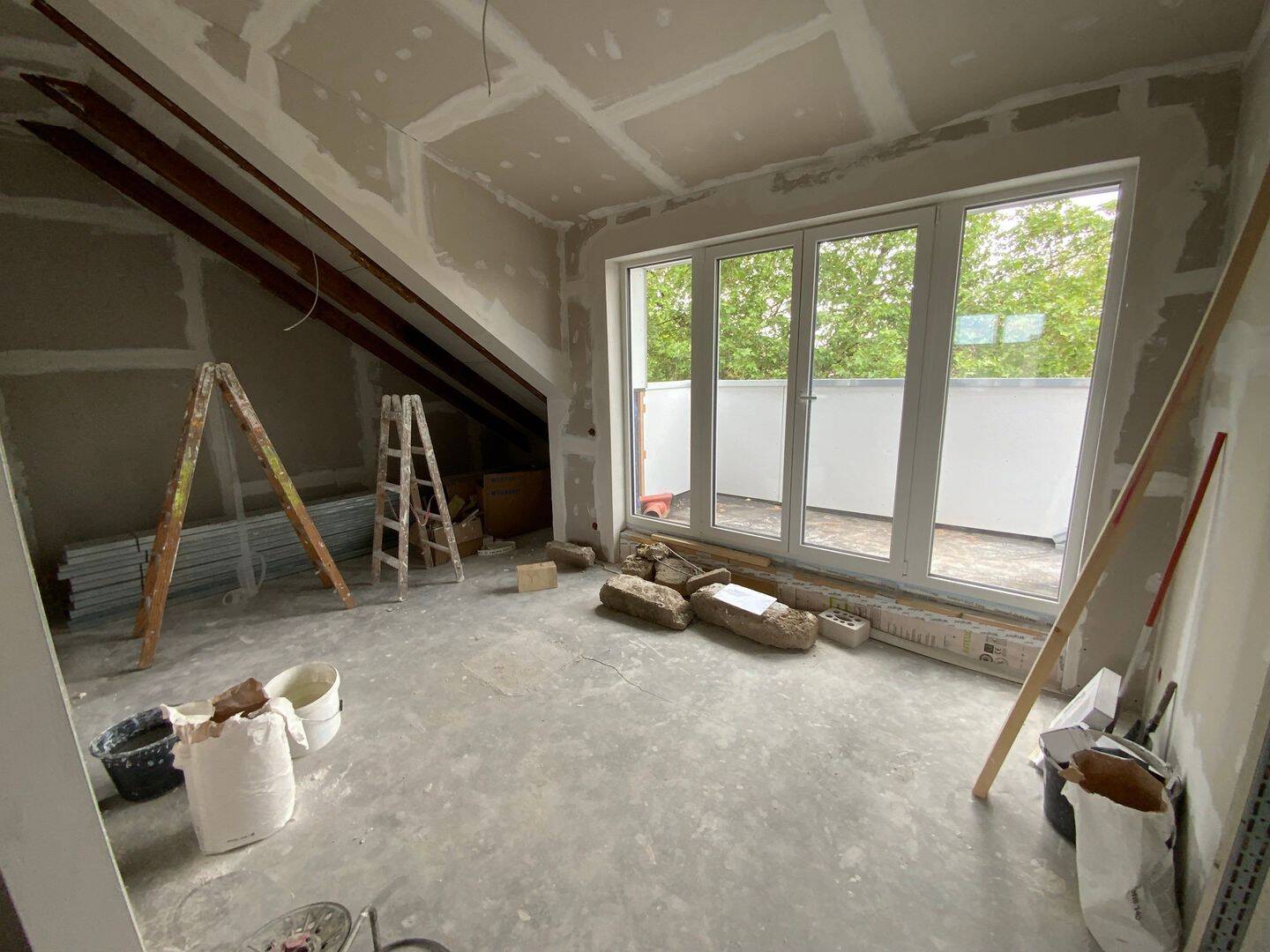 Freie Dachgeschosswohnung in St. Jürgen, Erstbezug nach Komplettsanierung – Lübeck – Vorschaubild 8