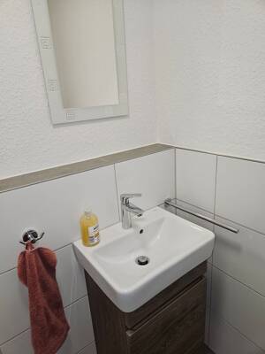 Moderne 3-Zimmer-Wohnung mit Balkon (2. OG mit Aufzug) - Erstbezug – 73230 Kirchheim unter Teck – Vorschaubild 4