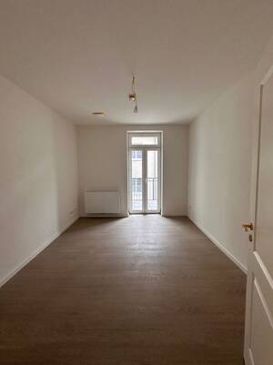 Luxuriöses Wohnen auf 158m²: Erstbezug nach Kernsanierung | Altbau mit Balkon | Energieeffizienz – 86152 Augsburg – Vorschaubild 8